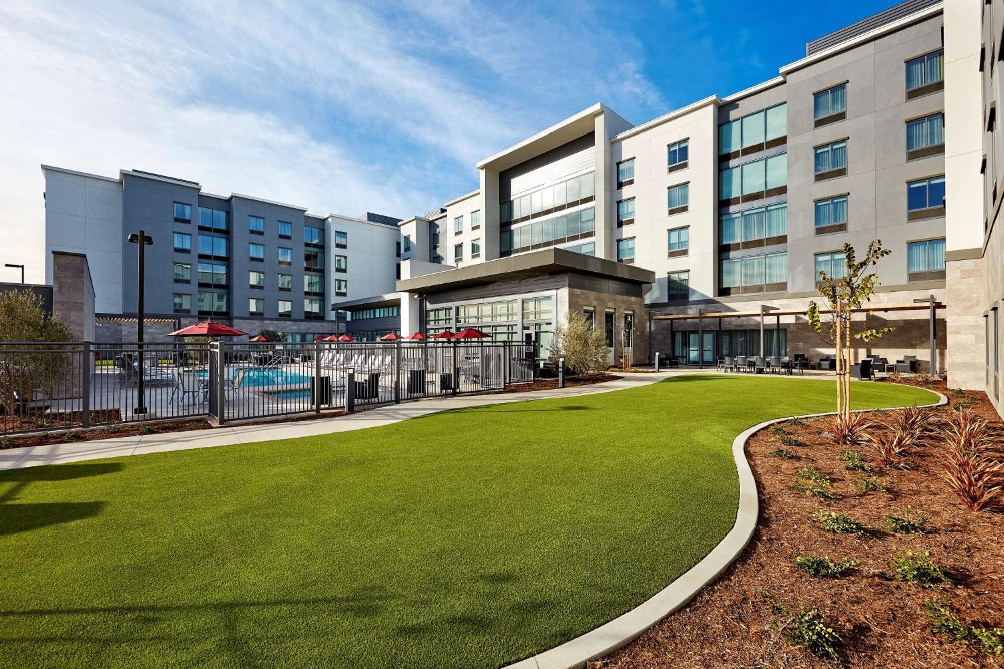 Homewood By Hilton Airport Hotel